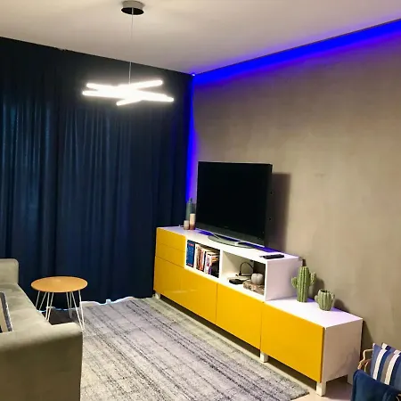 Apartment Fat Cow 101
