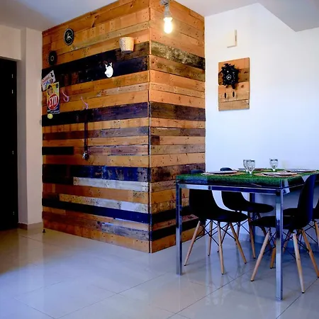 Fat Cow 101 Apartman Lárnaka